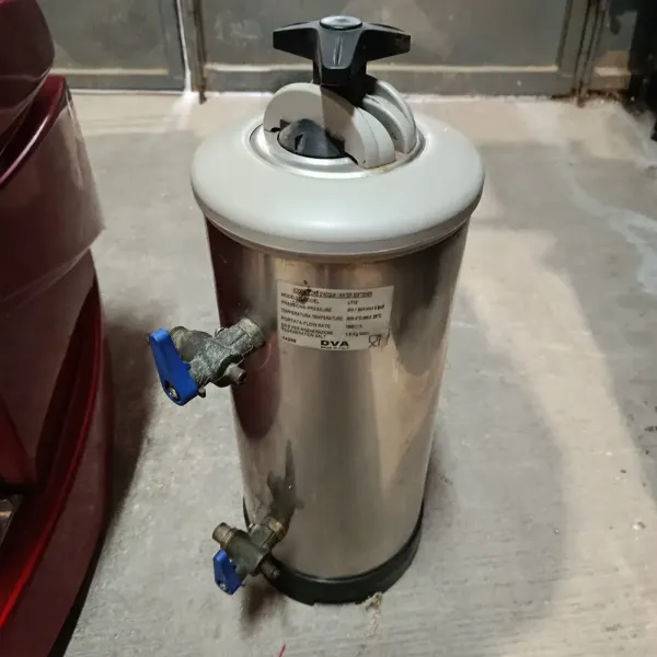 Μηχανή Καφέ Espresso 6lt Ηλεκτρονική με αποσκληρυντή 12L(Μεταχειρισμένα)